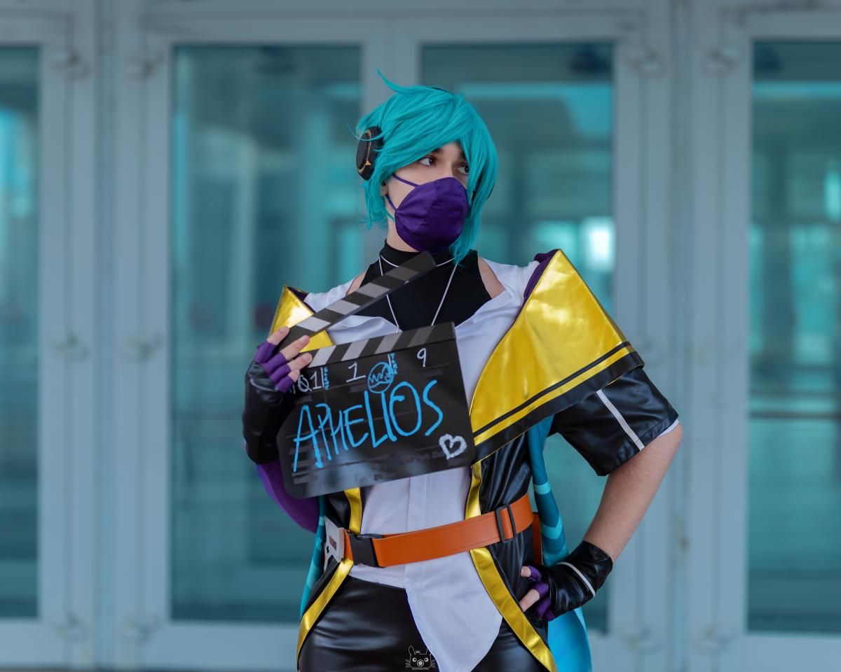 Heartsteel Aphelios cosplay portrait, customer @Taniko_cos